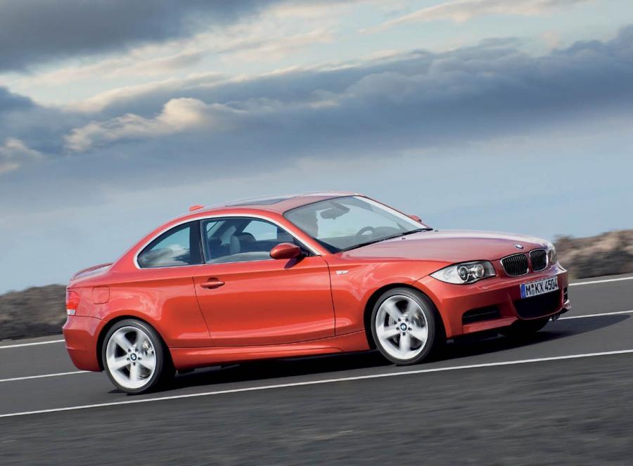  BMW 1-Series Coupe 2007 года  (фото 35 из 40)